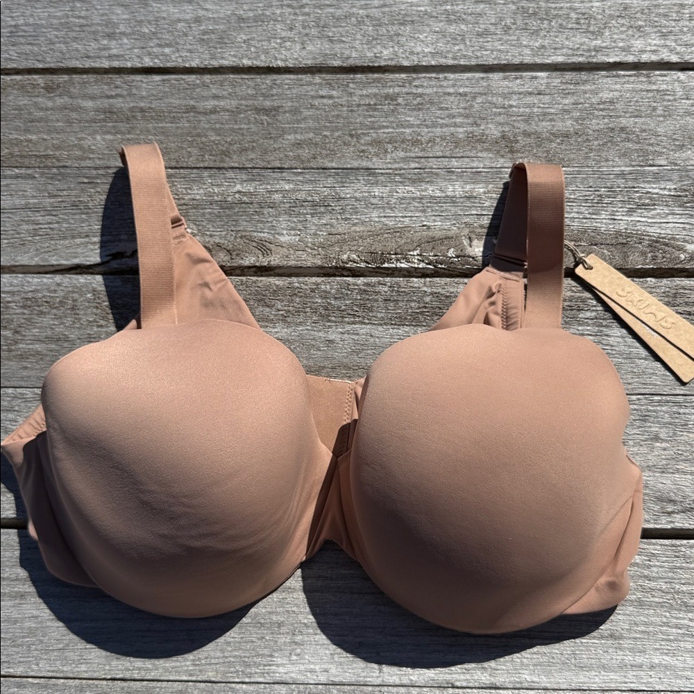SKIMS Smoothing Intimates Full Coverage Lightly Lined BraSienna Size: 38D NWT‎